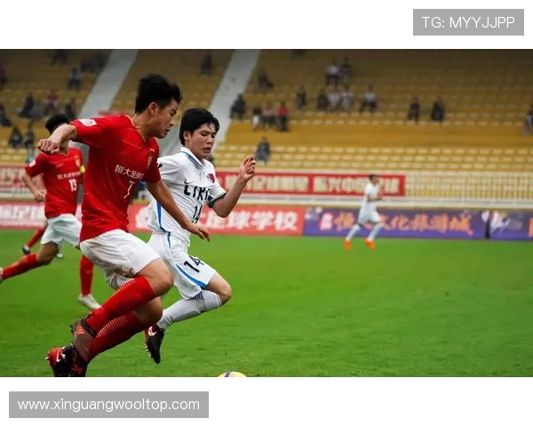 广州足球队的控制革新探索与未来发展路径分析 广州足球队的控制革新探索与未来发展路径分析